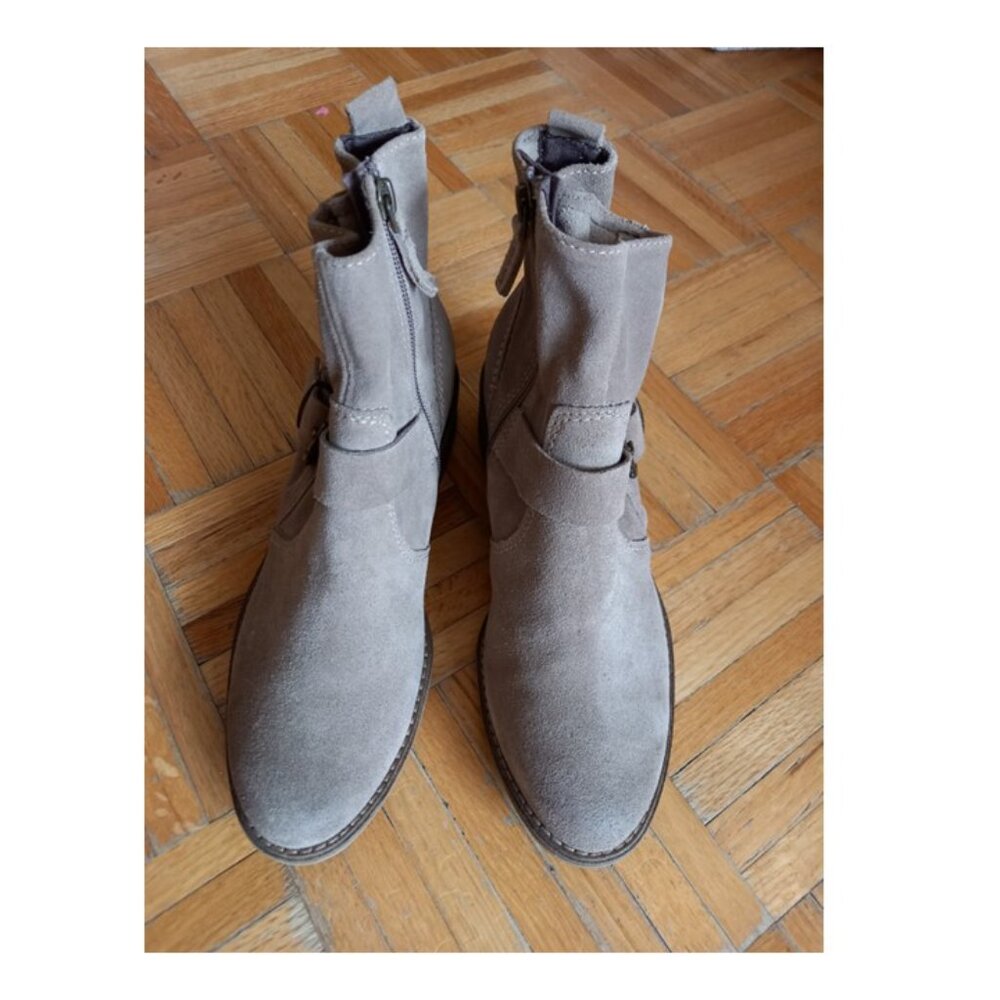 Beige leather suede booties, tamaris, size 37 (US 7)